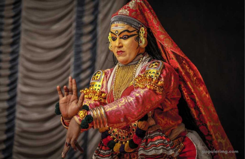 Kerala  Classical Dance Onam Festival Image 