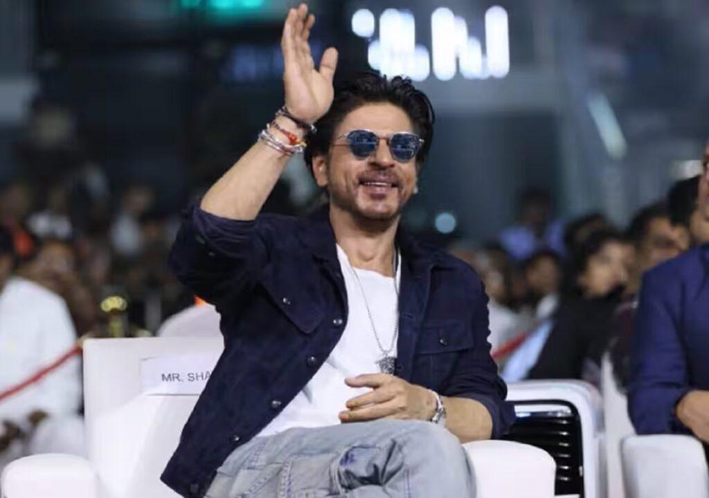 Shah Rukh Khan: The King Of Bollywood Is Back : Showbiz Stories